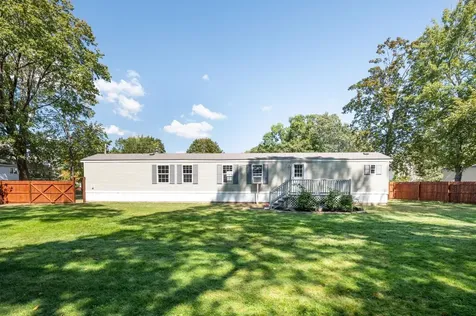 20 Railroad Avenue Seabrook NH 03874