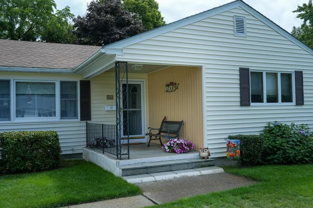 11 Killarney Drive Burlington VT 05408