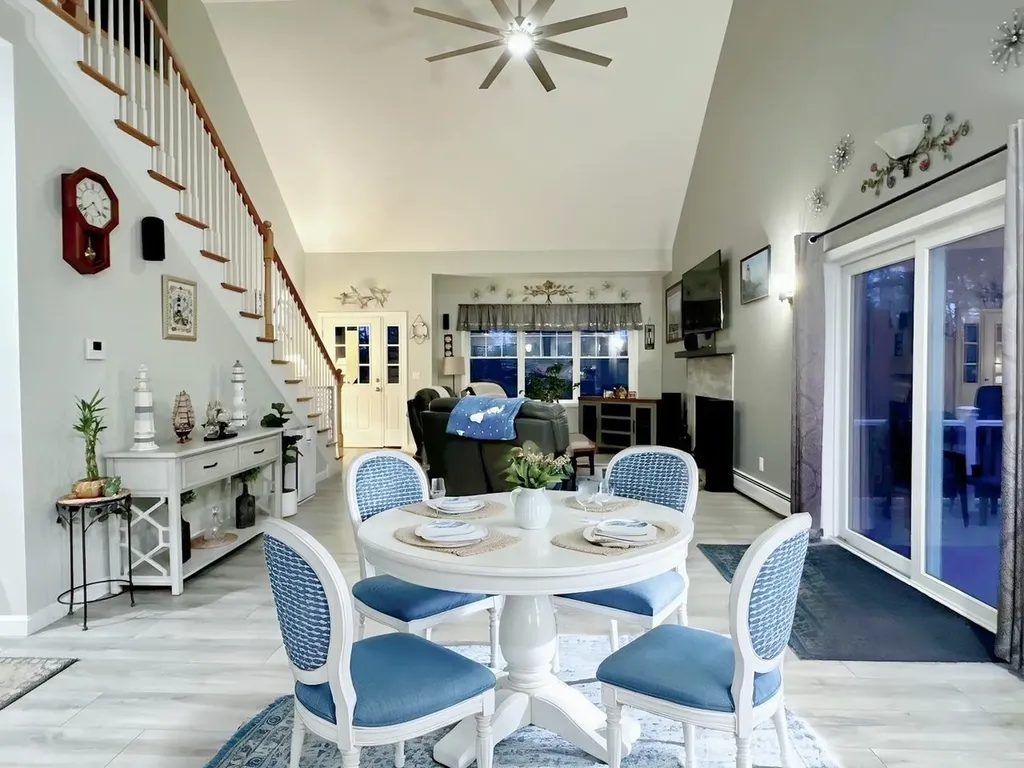 302 Flanders Road Henniker NH 03242