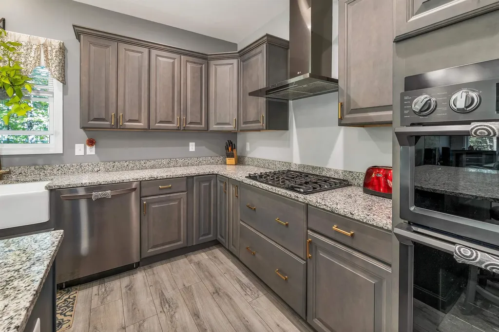 302 Flanders Road Henniker NH 03242