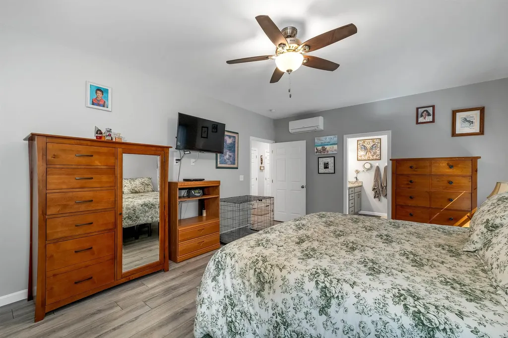 302 Flanders Road Henniker NH 03242