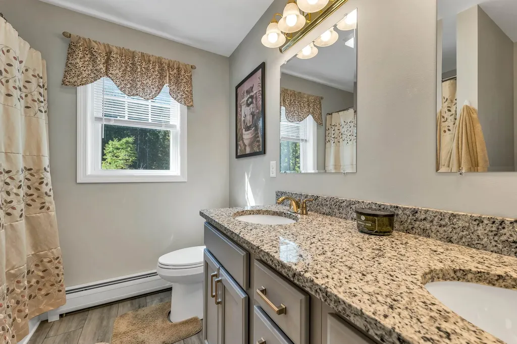 302 Flanders Road Henniker NH 03242