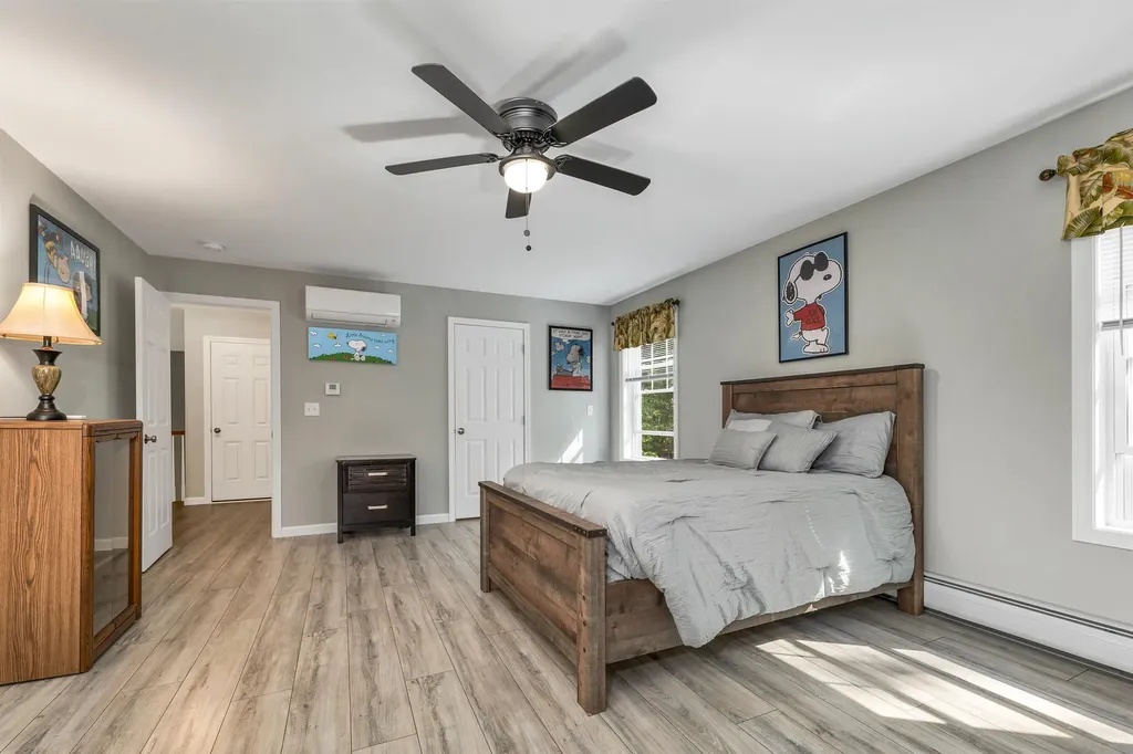 302 Flanders Road Henniker NH 03242