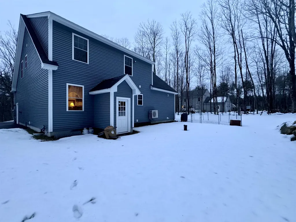 302 Flanders Road Henniker NH 03242