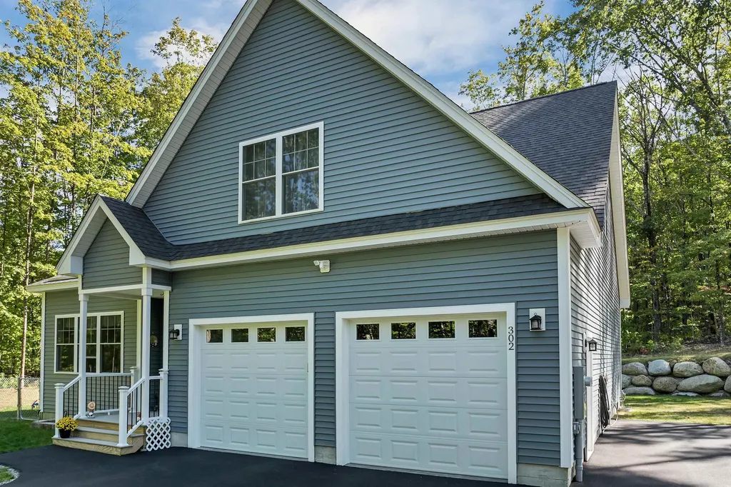 302 Flanders Road Henniker NH 03242