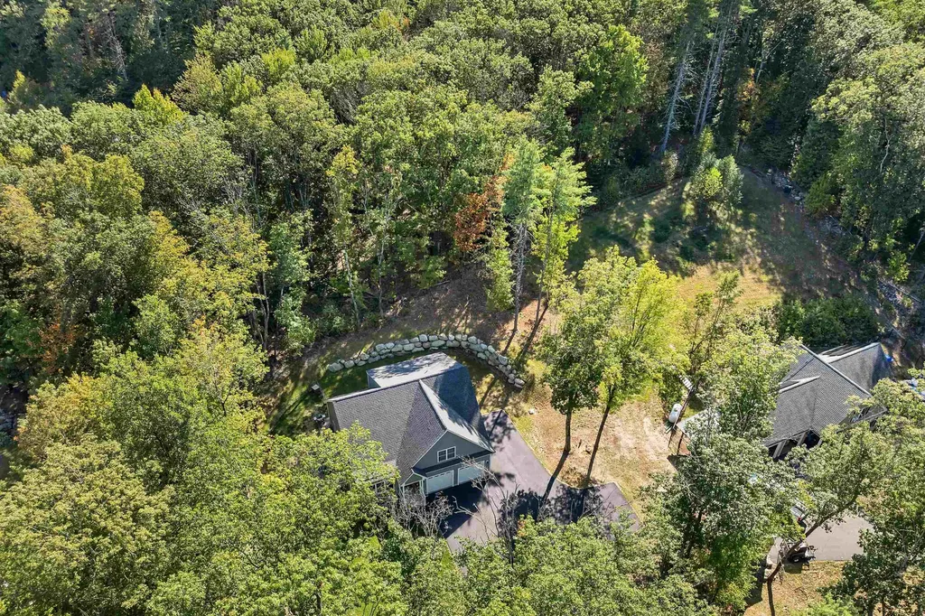 302 Flanders Road Henniker NH 03242