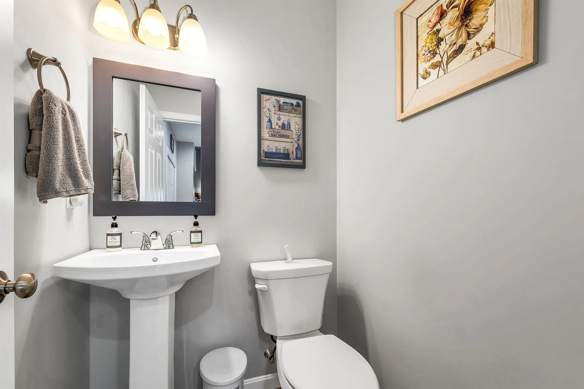 302 Flanders Road Henniker NH 03242