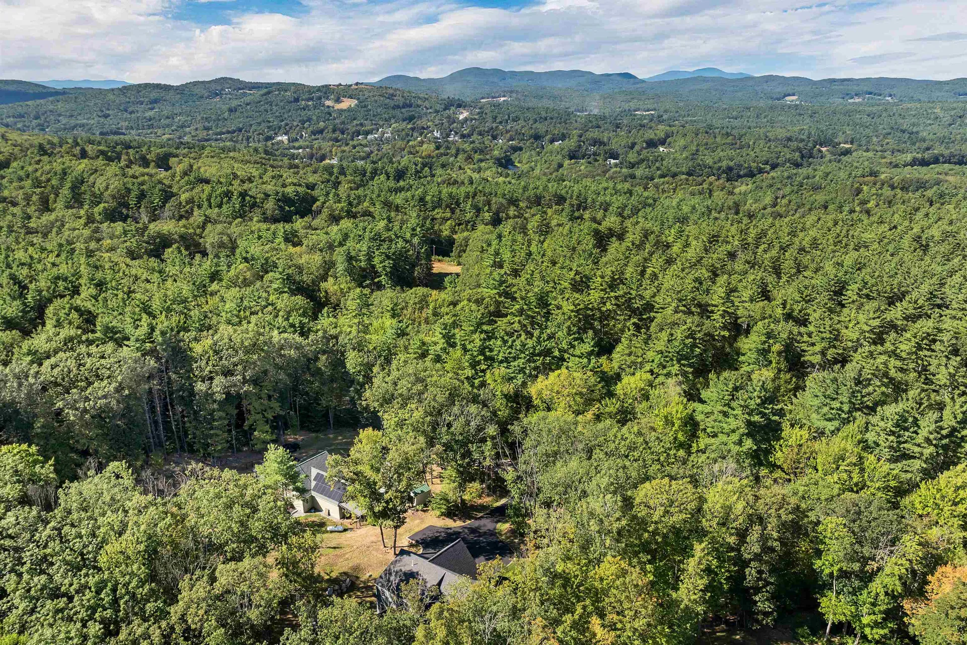 302 Flanders Road Henniker NH 03242