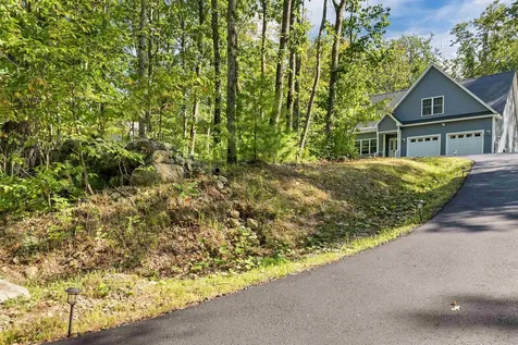 302 Flanders Road Henniker NH 03242