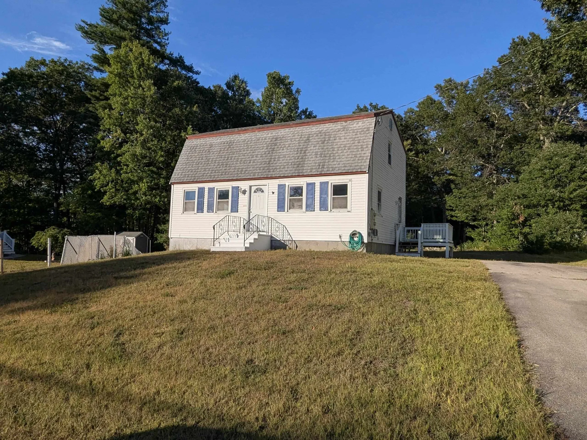 6 Michael Avenue Derry NH 03038