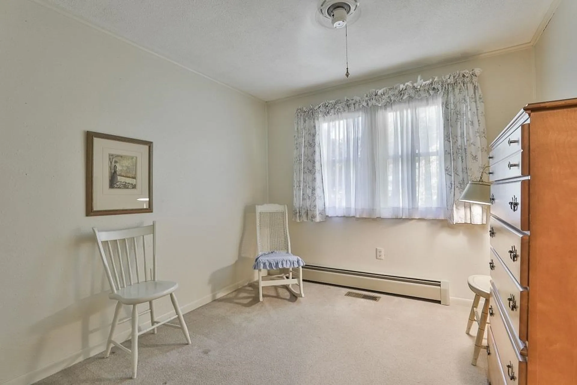 12 Harris Street Nashua NH 03060