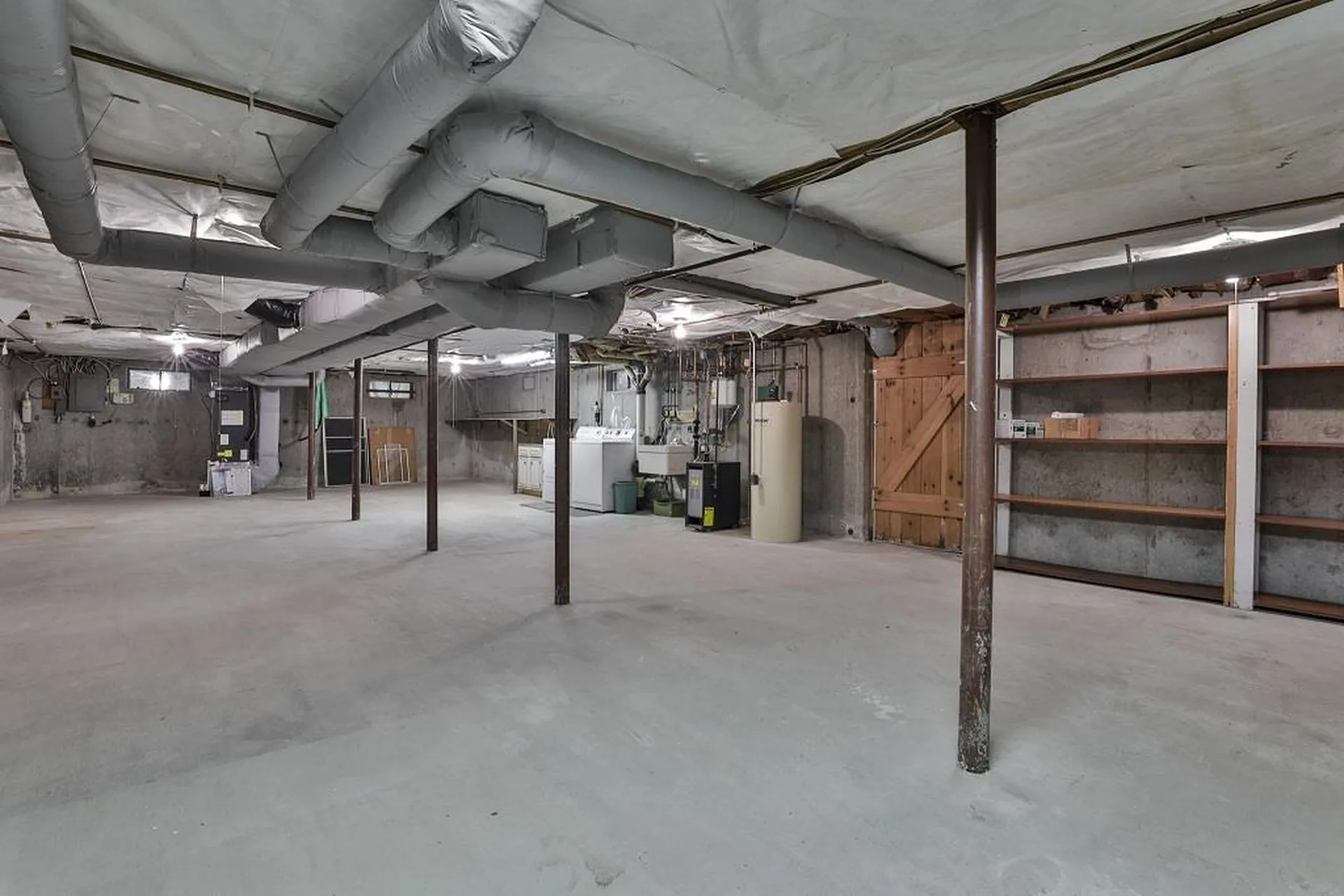 12 Harris Street Nashua NH 03060