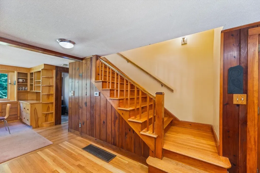 69 Murphy Road Peterborough NH 03458