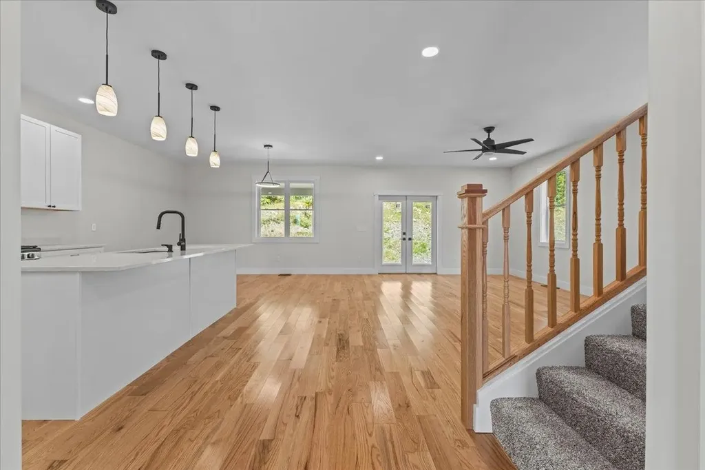 91 Ernest Way Hinesburg VT 05461