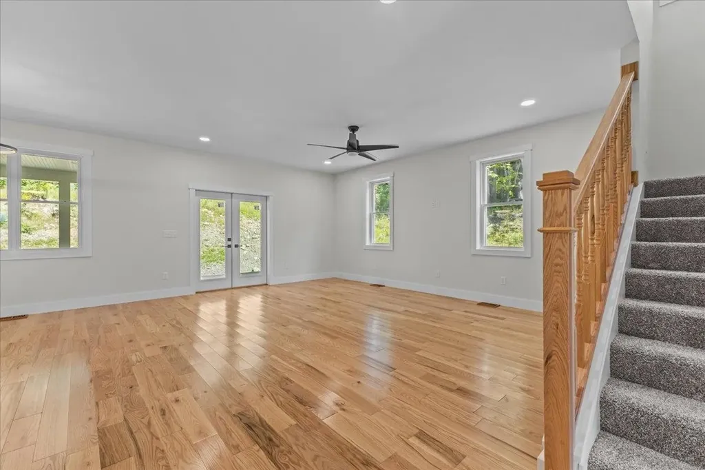 91 Ernest Way Hinesburg VT 05461