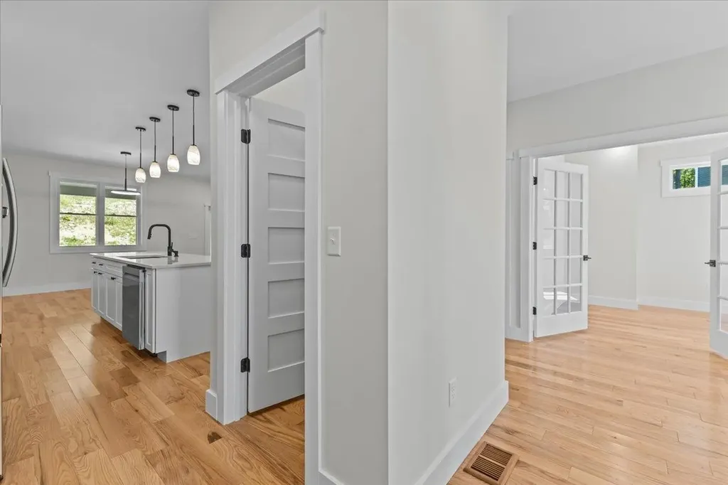 91 Ernest Way Hinesburg VT 05461