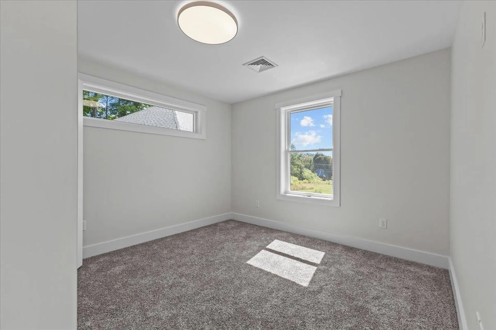 91 Ernest Way Hinesburg VT 05461