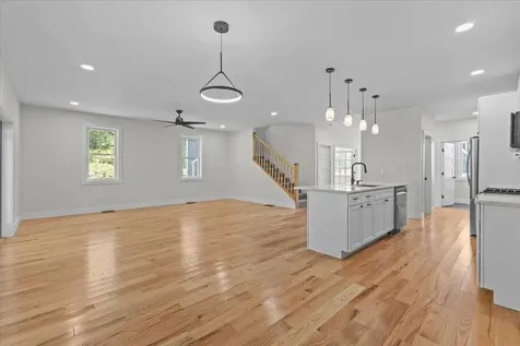 91 Ernest Way Hinesburg VT 05461