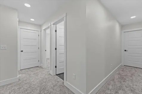 91 Ernest Way Hinesburg VT 05461