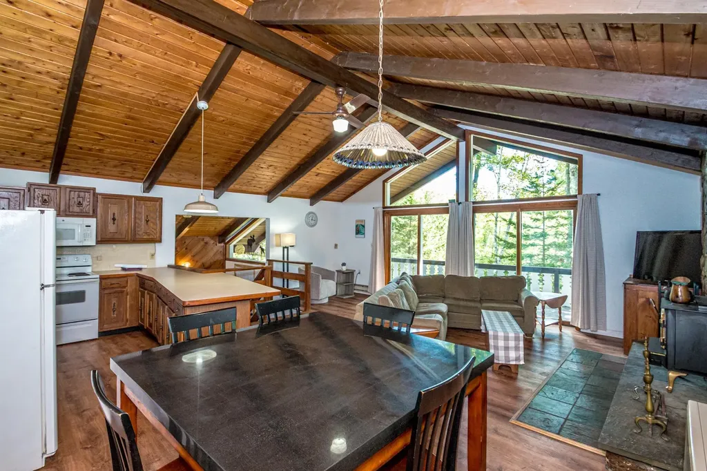 25 Linderhof Strauss Road Bartlett NH 03812