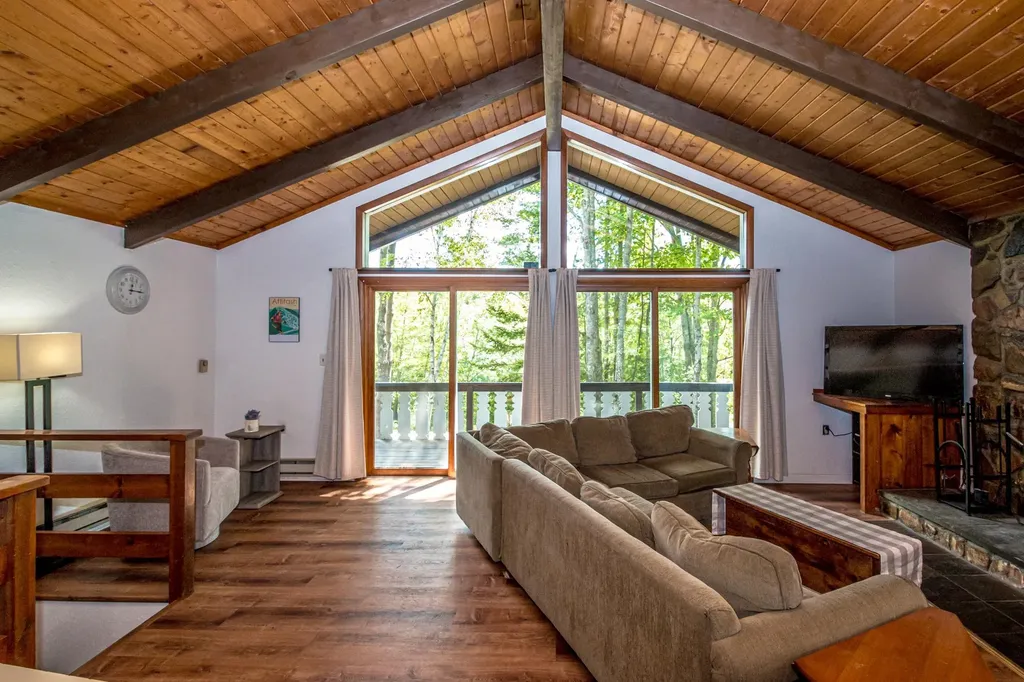 25 Linderhof Strauss Road Bartlett NH 03812