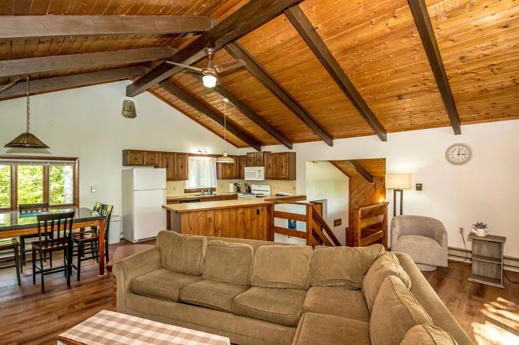 25 Linderhof Strauss Road Bartlett NH 03812