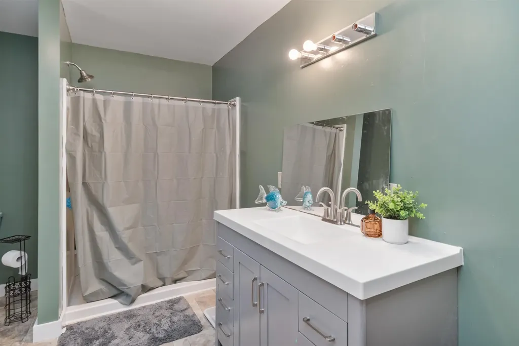 10 Ash Lane Eden VT 05652