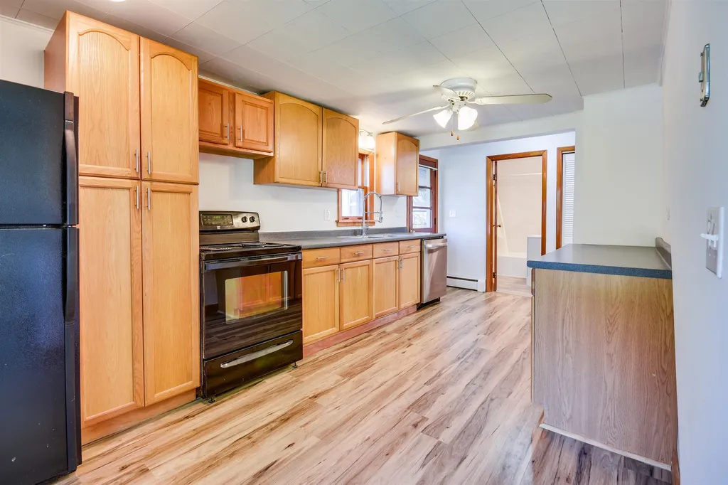 133 White Street South Burlington VT 05403