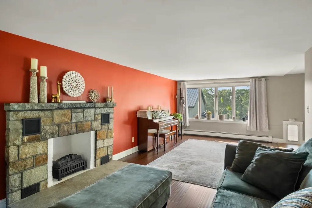 129 Hackett Hill Road Hooksett NH 03106