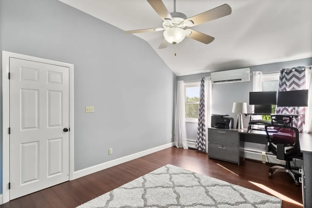 129 Hackett Hill Road Hooksett NH 03106