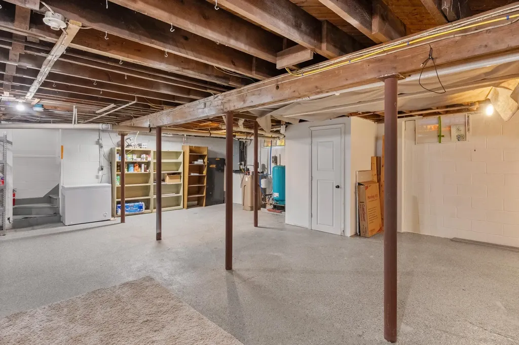 129 Hackett Hill Road Hooksett NH 03106
