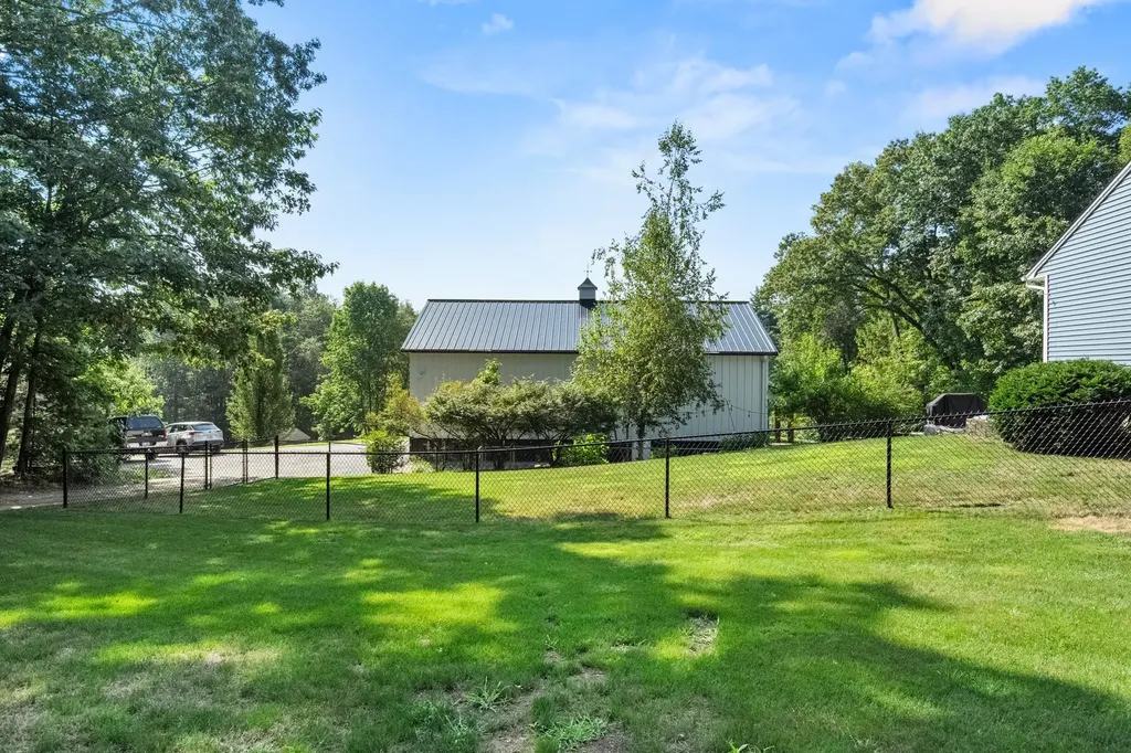129 Hackett Hill Road Hooksett NH 03106