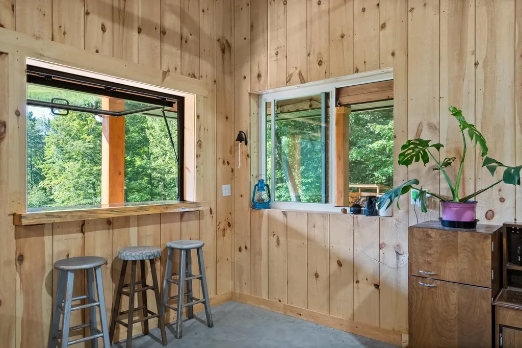 129 Hackett Hill Road Hooksett NH 03106