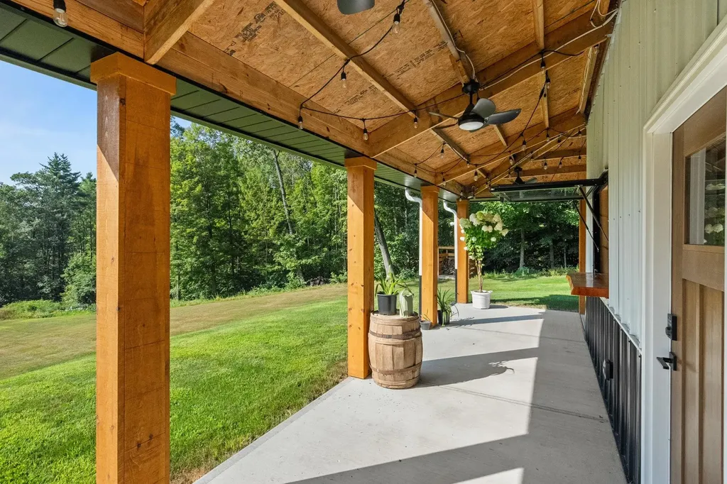 129 Hackett Hill Road Hooksett NH 03106