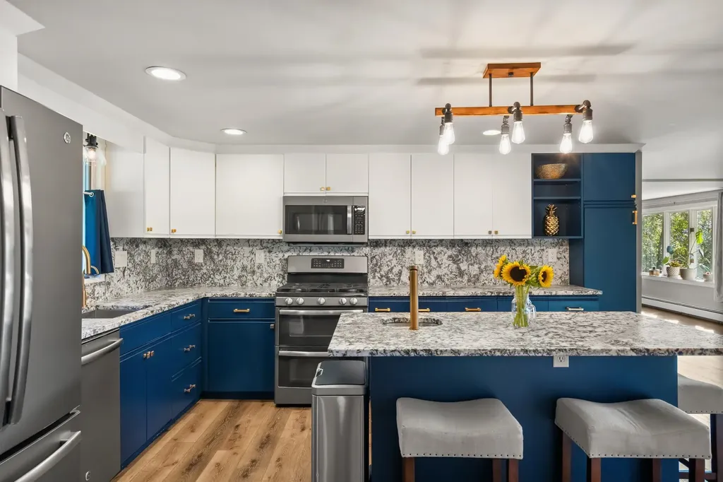 129 Hackett Hill Road Hooksett NH 03106