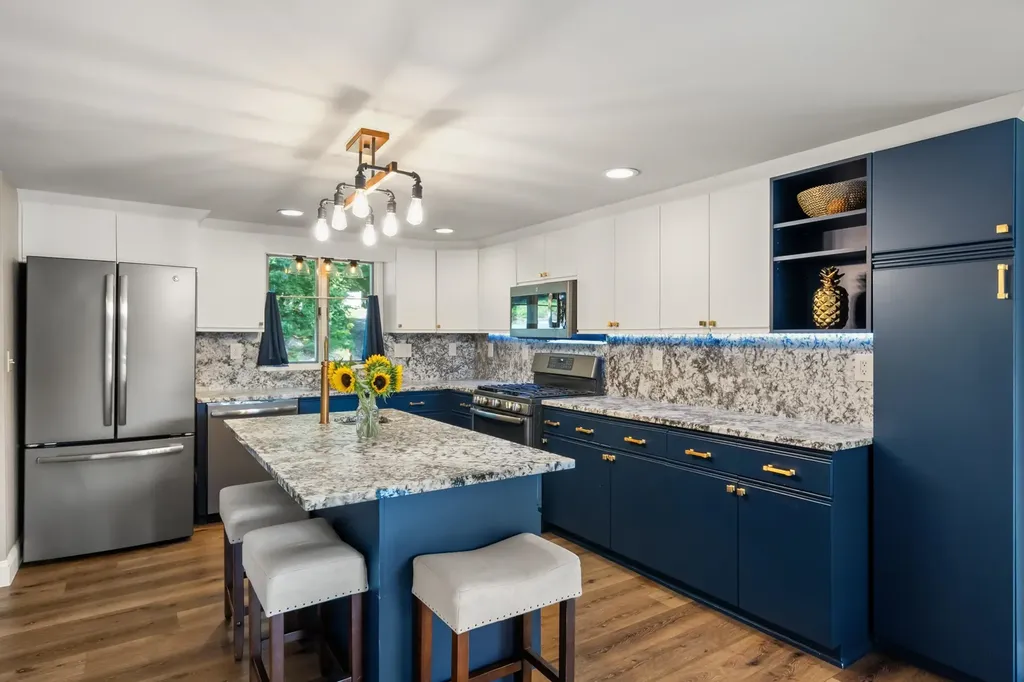 129 Hackett Hill Road Hooksett NH 03106