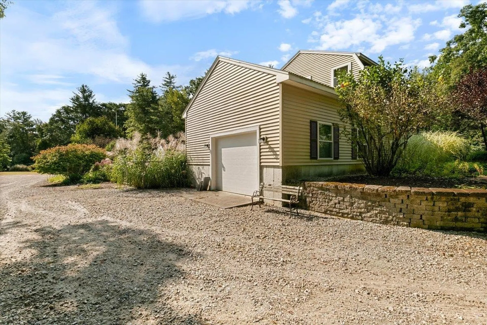 49 Robinson Road Bow NH 03304