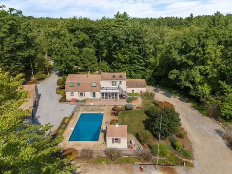 49 Robinson Road Bow NH 03304