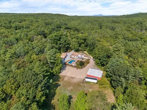 49 Robinson Road Bow NH 03304