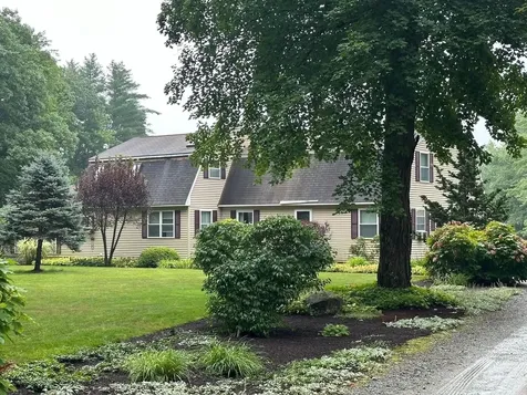 49 Robinson Road Bow NH 03304