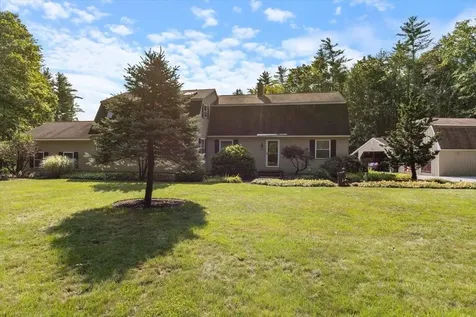 49 Robinson Road Bow NH 03304