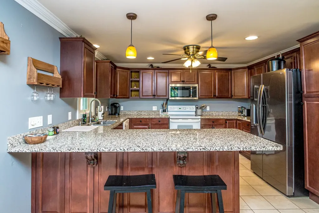 135 S Dorr Way Wakefield NH 03830