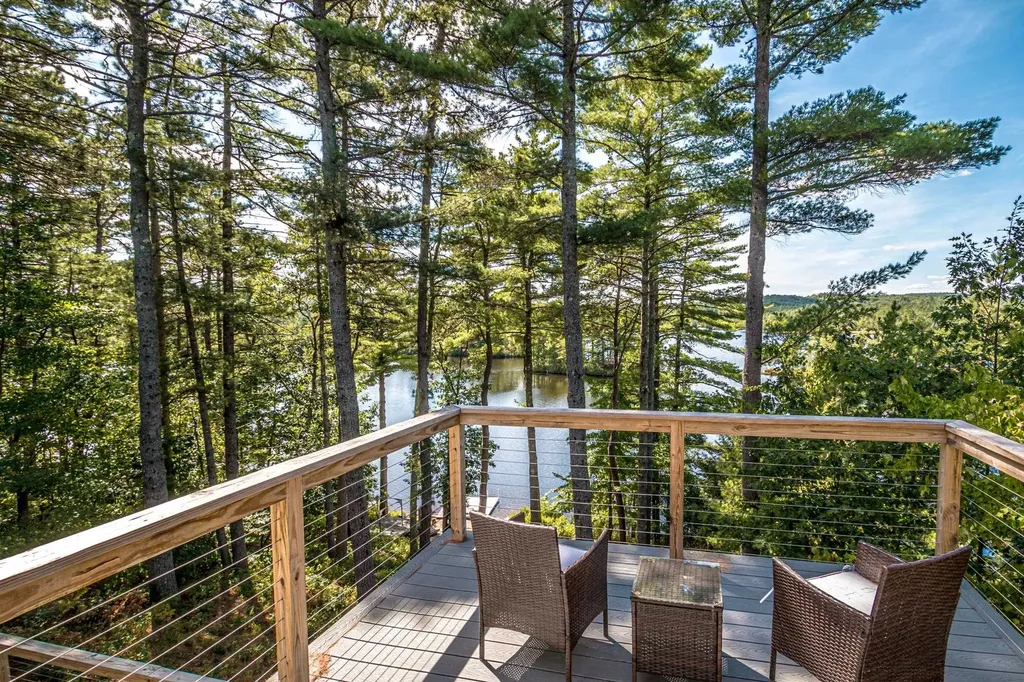 135 S Dorr Way Wakefield NH 03830