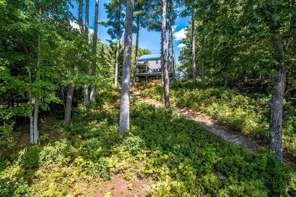135 S Dorr Way Wakefield NH 03830