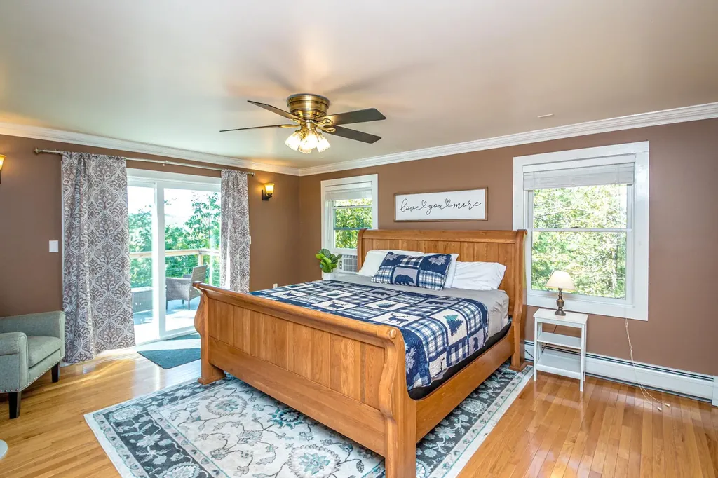 135 S Dorr Way Wakefield NH 03830