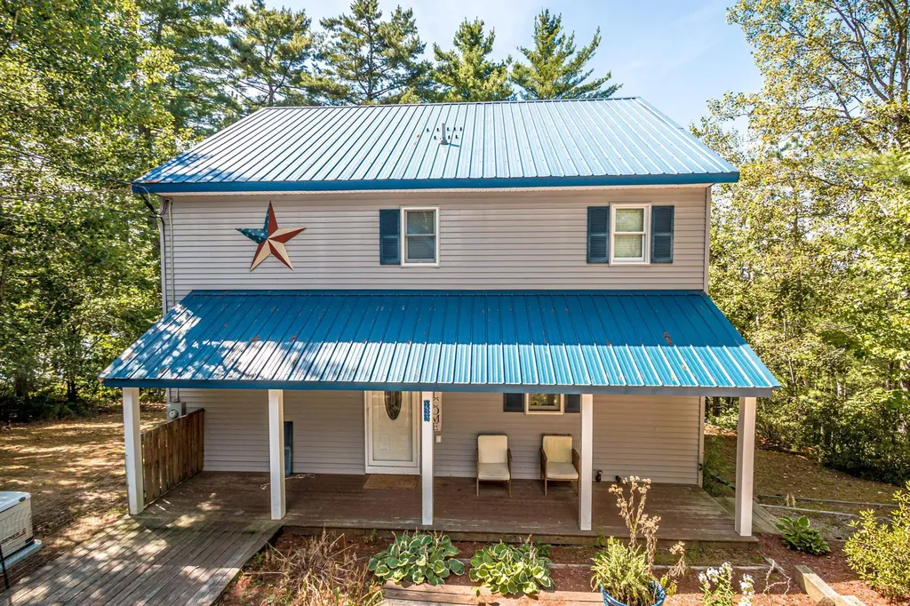 135 S Dorr Way Wakefield NH 03830