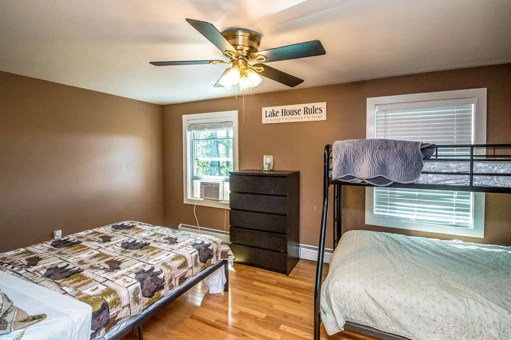 135 S Dorr Way Wakefield NH 03830