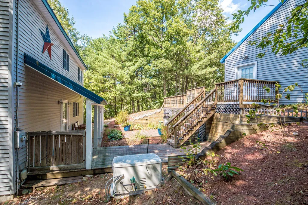 135 S Dorr Way Wakefield NH 03830