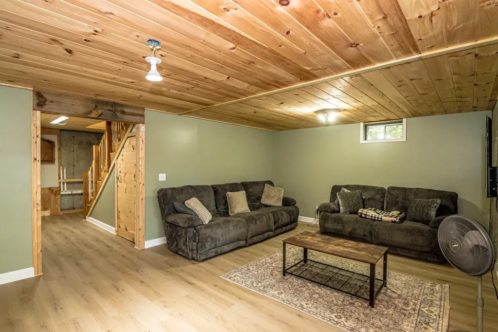 135 S Dorr Way Wakefield NH 03830
