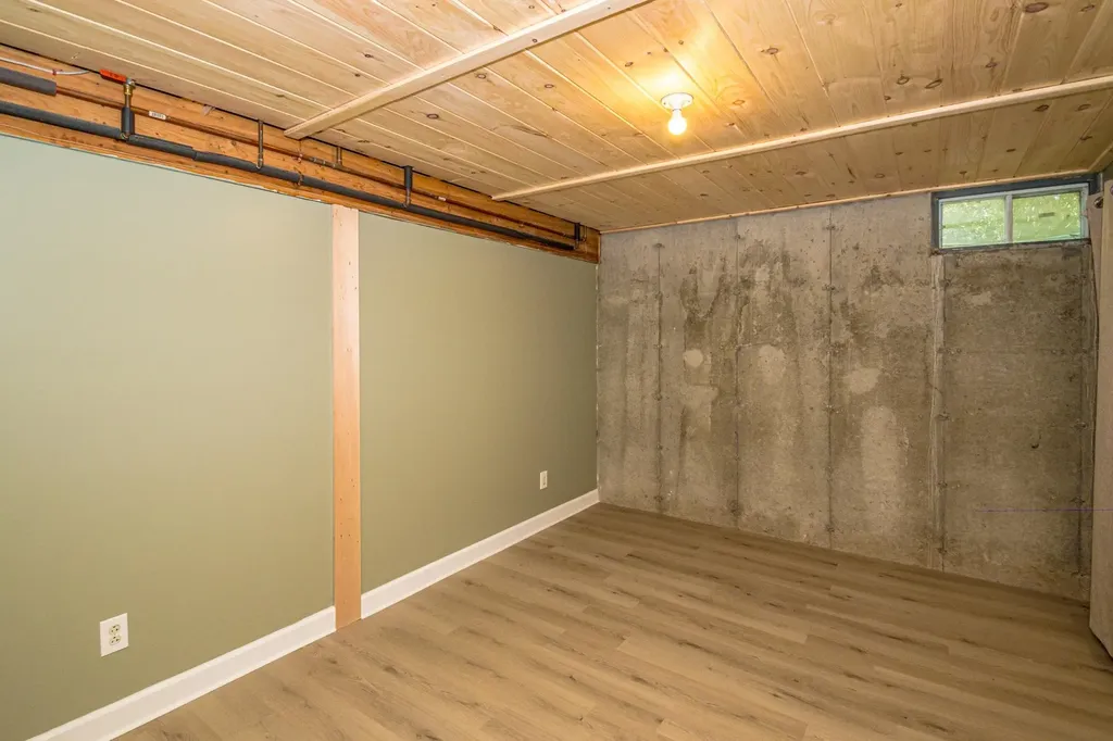135 S Dorr Way Wakefield NH 03830
